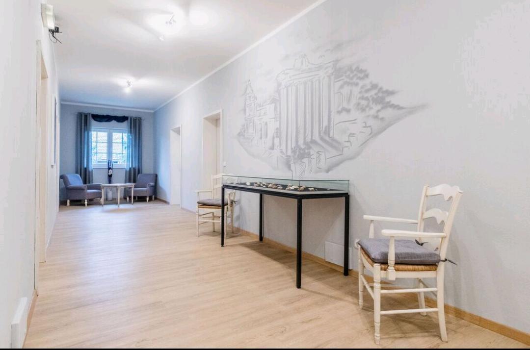 Villa Pompei Astheim المظهر الخارجي الصورة